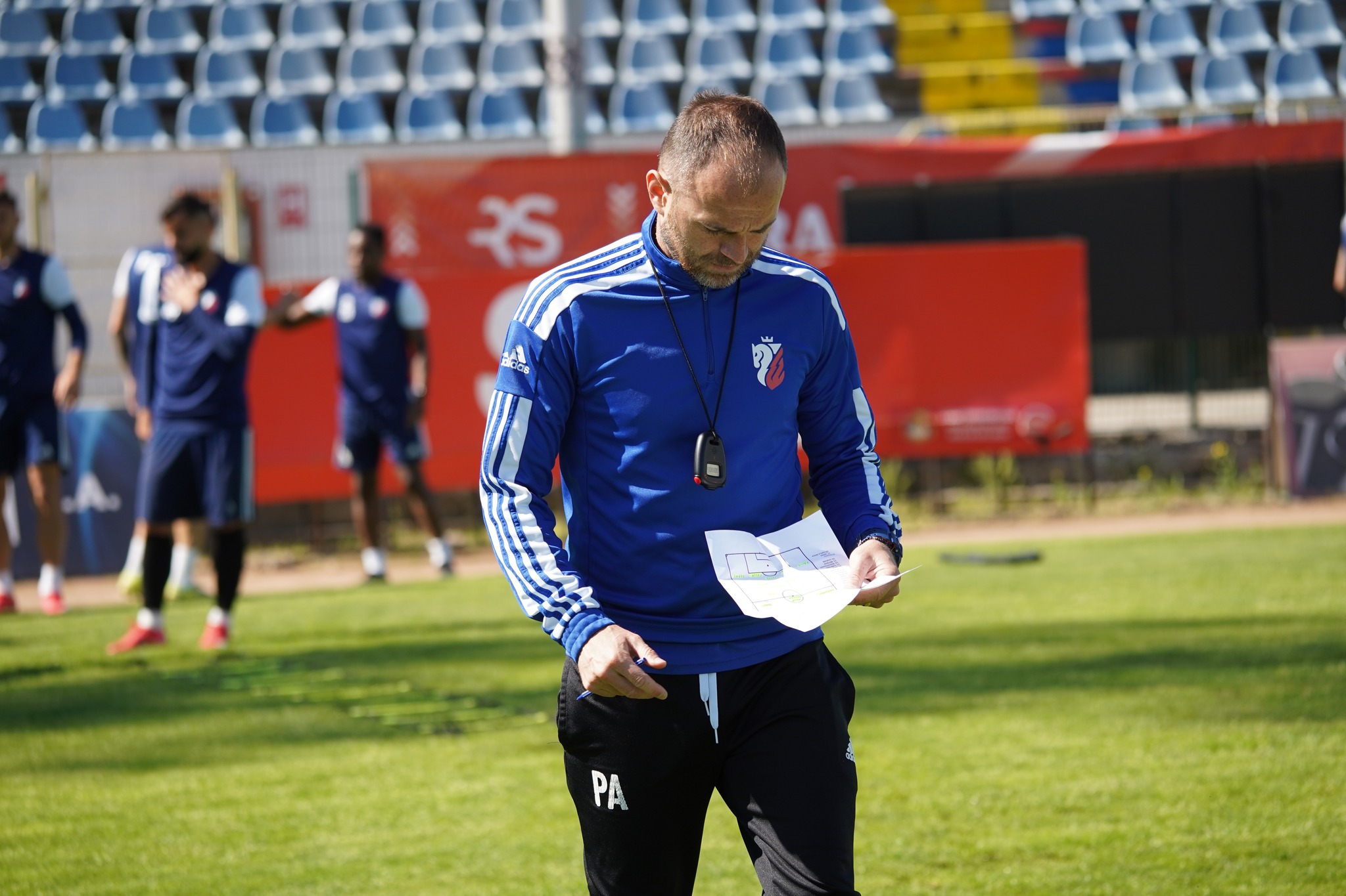 Au început epurările la FC Botoșani: Unul dintre antrenori trecut pe linie moartă