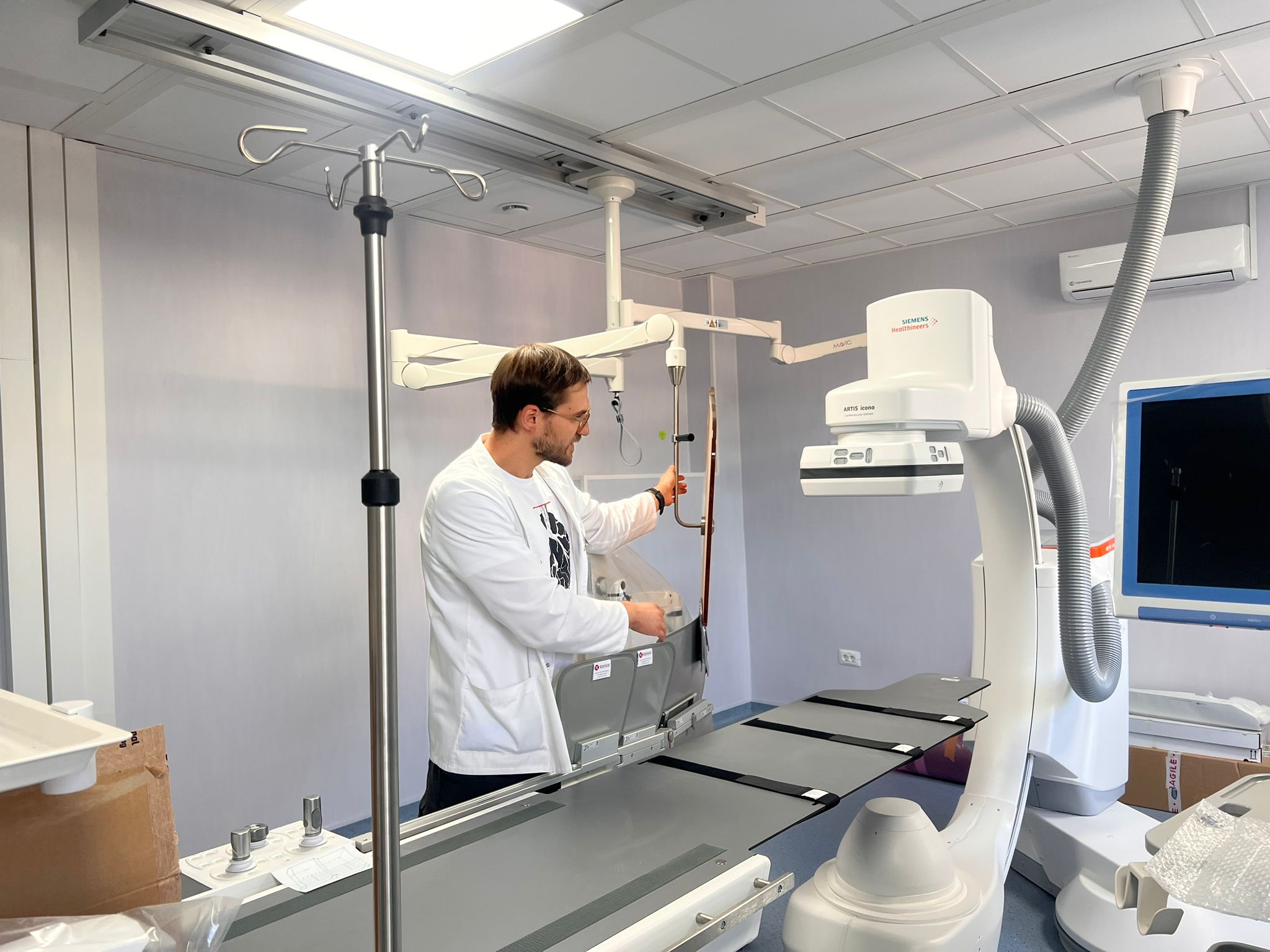 Stenturile la inimă vor putea fi montate și la Spitalul Județean – ANUNȚUL unui tânăr medic 