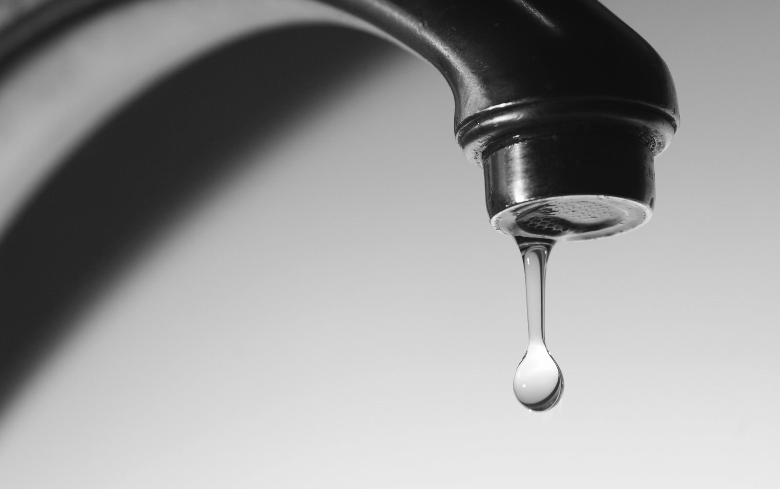 Apă oprită două zile în mai multe localități – LISTA 