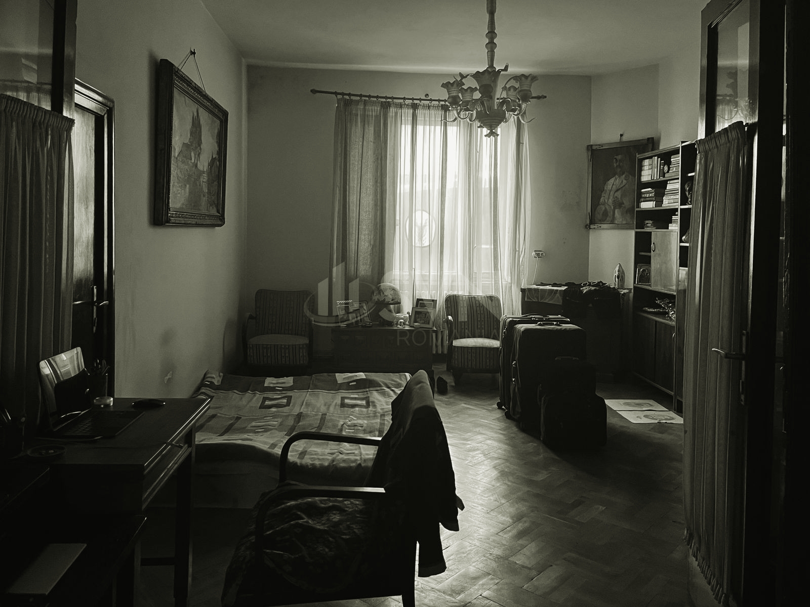 apartament scos la licitatie