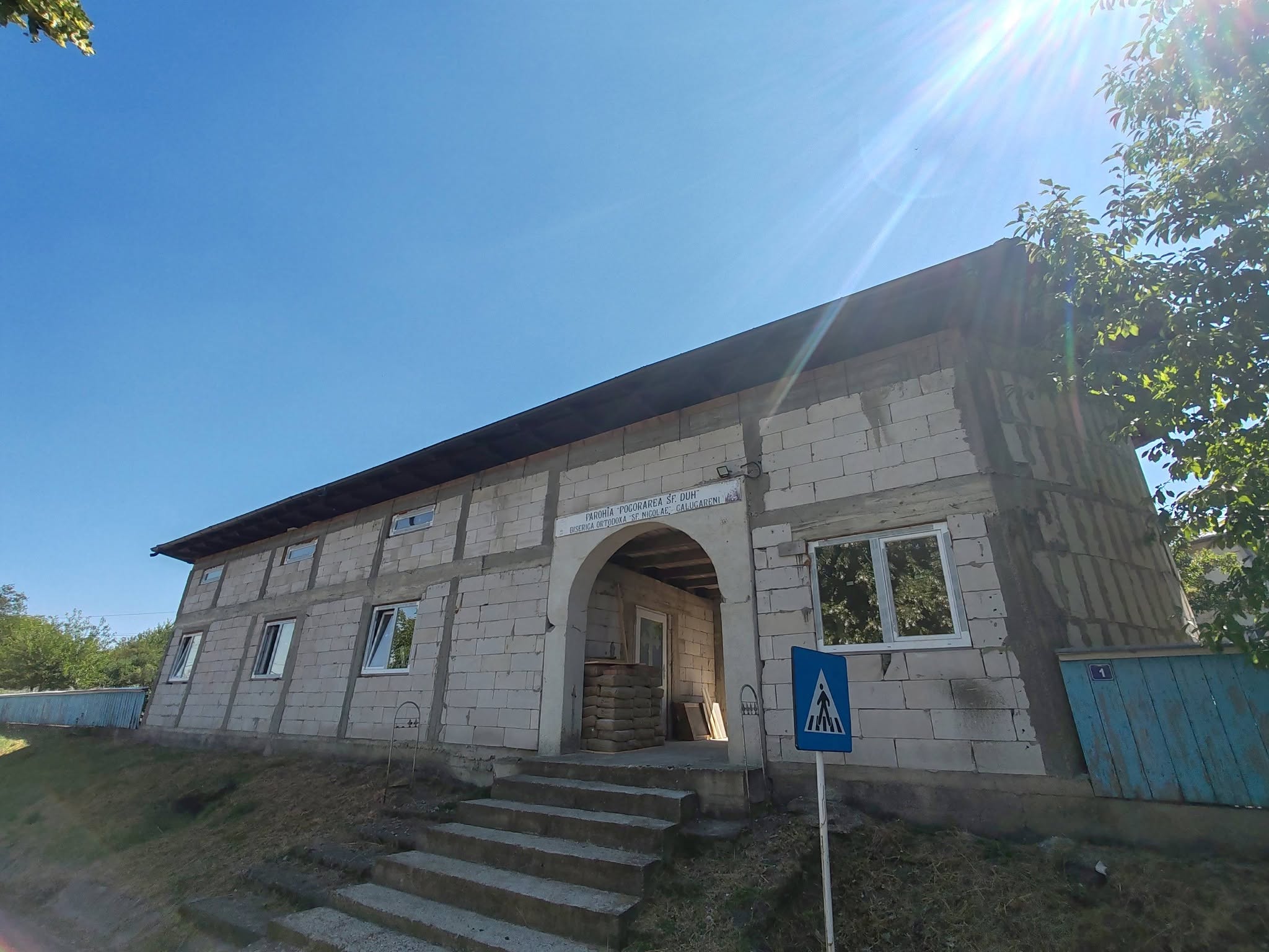 apel parohie calugareni