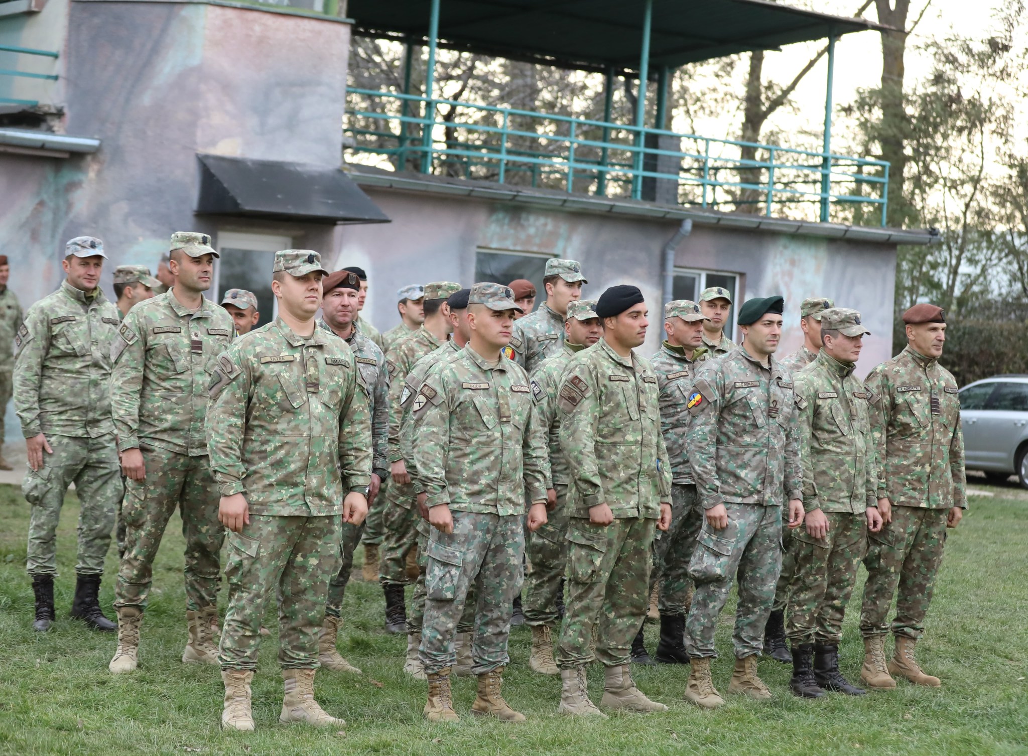 Daniel Funeriu: Vreau ca toţi băieţii români, între 18 şi 20 de ani, anual, să facă două luni de pregătire militară: Obligatoriu pentru băieţi, opţional pentru fete