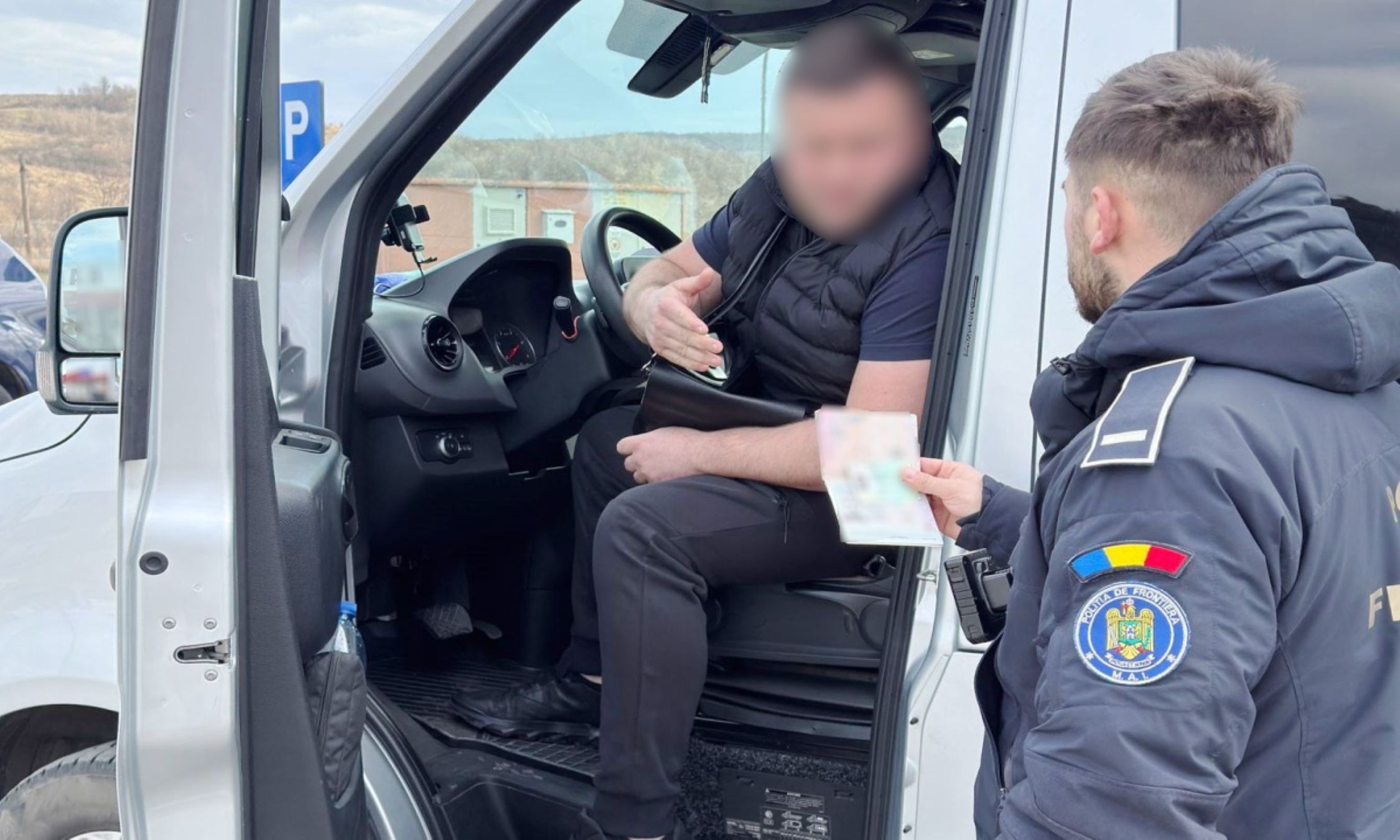 Tânăr prins cu „prostioare” la vamă, polițiștii nu l-au iertat