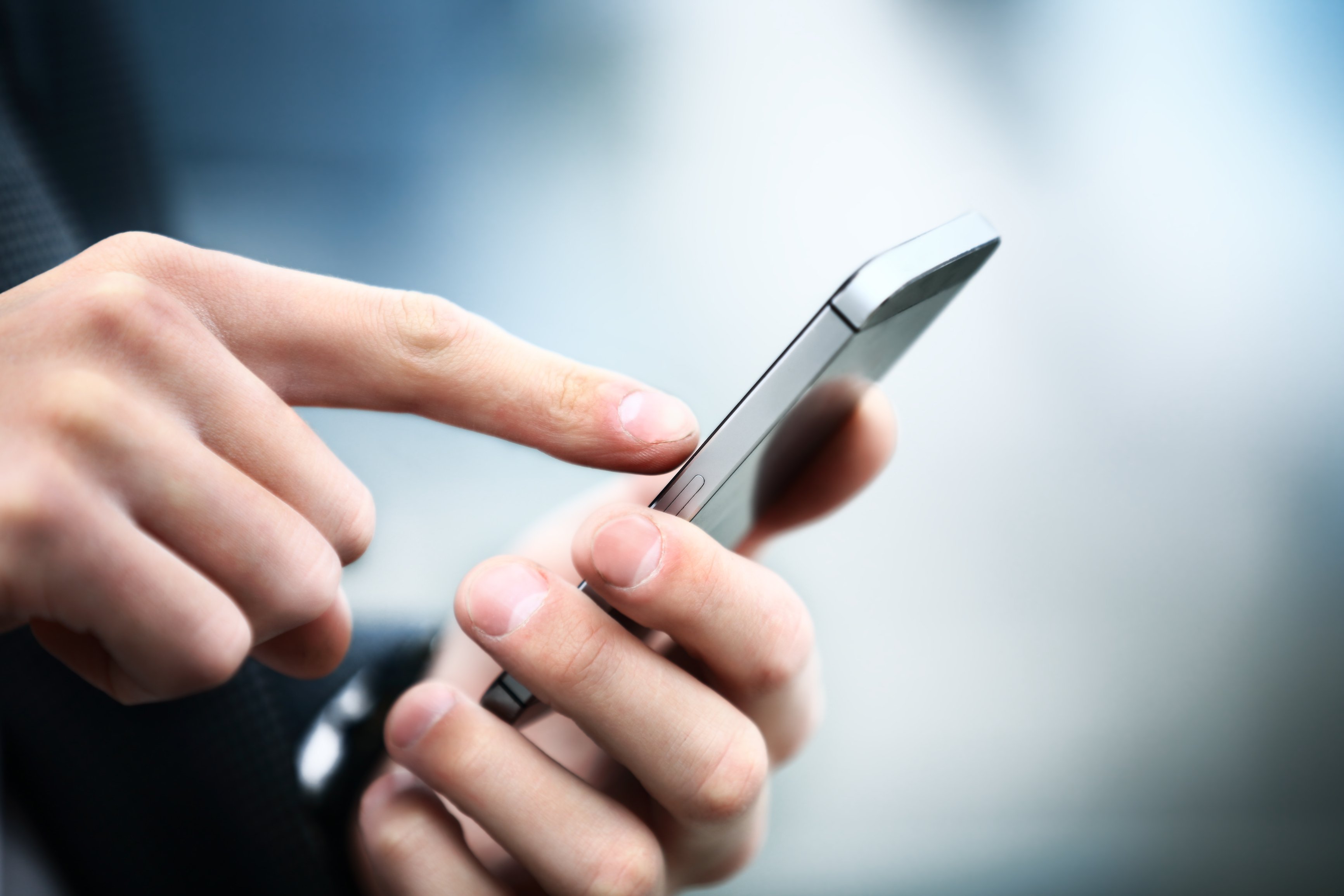 Atenție la SMS-urile cu amenzi false: Poliția avertizează asupra unei noi fraude online