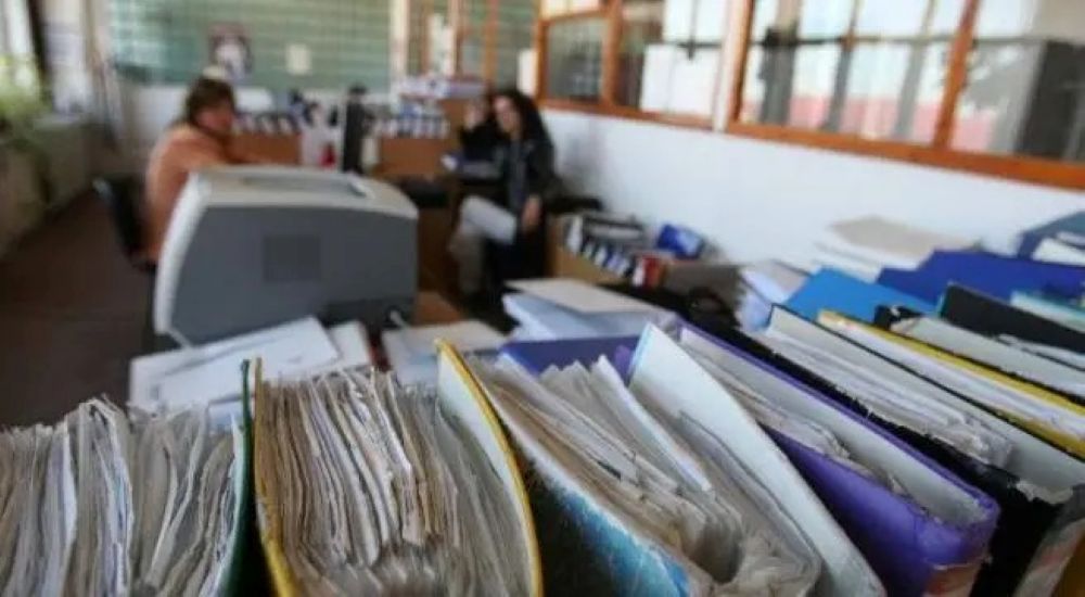 Cătălin Silegeanu: Austeritatea ocolește privilegiații. Numărul bugetarilor a crescut