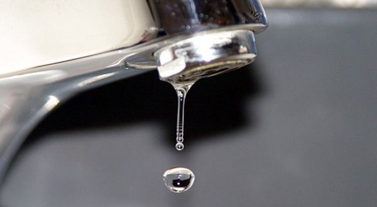 Se oprește apa pe mai multe străzi din municipiu din cauza unei avarii. 