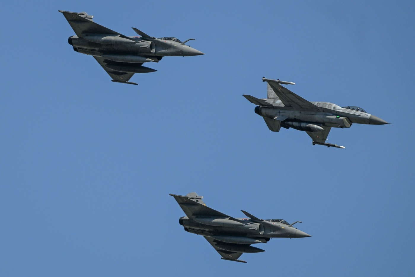 Polonia, în alertă: Avioane militare ridicate și aeroport închis, după atacurile cu drone rusești în Ucraina