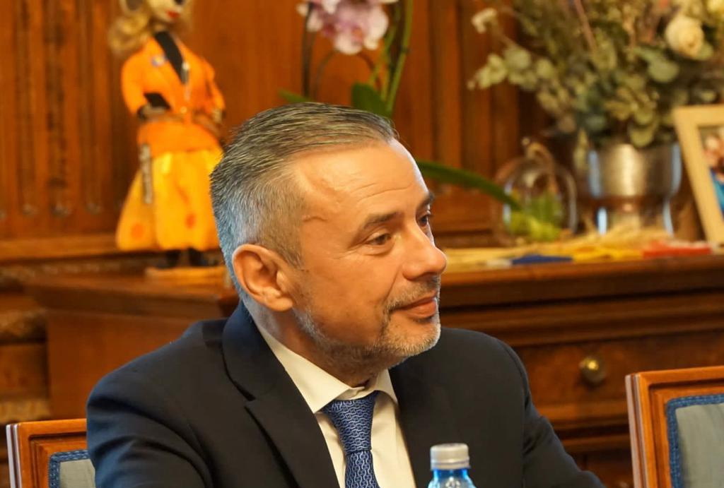 Bani europeni pentru firmele din Nord-Est: ce lămuriri cere un deputat despre apelurile promise pentru 2026 și 2027
