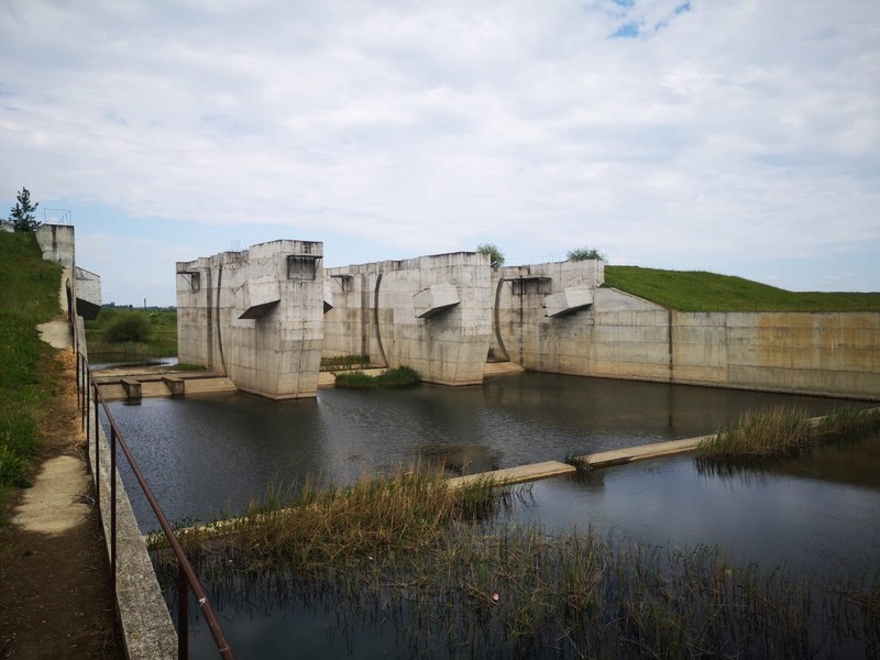 Premierul Ilie Bolojan însoțit la Barajul de la Vf. Cîmpului, încă un ministru ar putea ajunge la Botoșani – VIDEO 