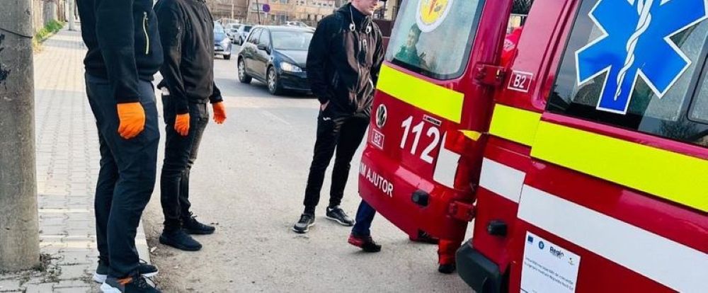 FAZA ZILEI: De beat ce era, un botoșănean a căzut fix când polițiștii îl legitimau