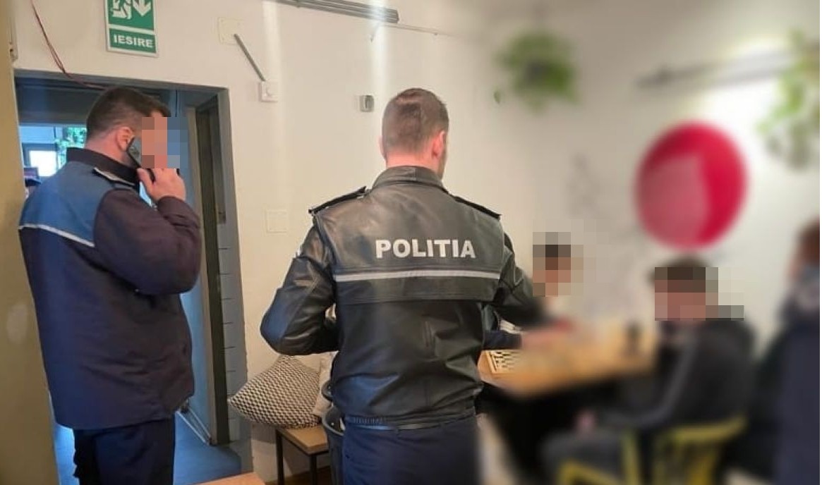 Baruri verificate și mașini trase pe dreapta de polițiști într-un oraș