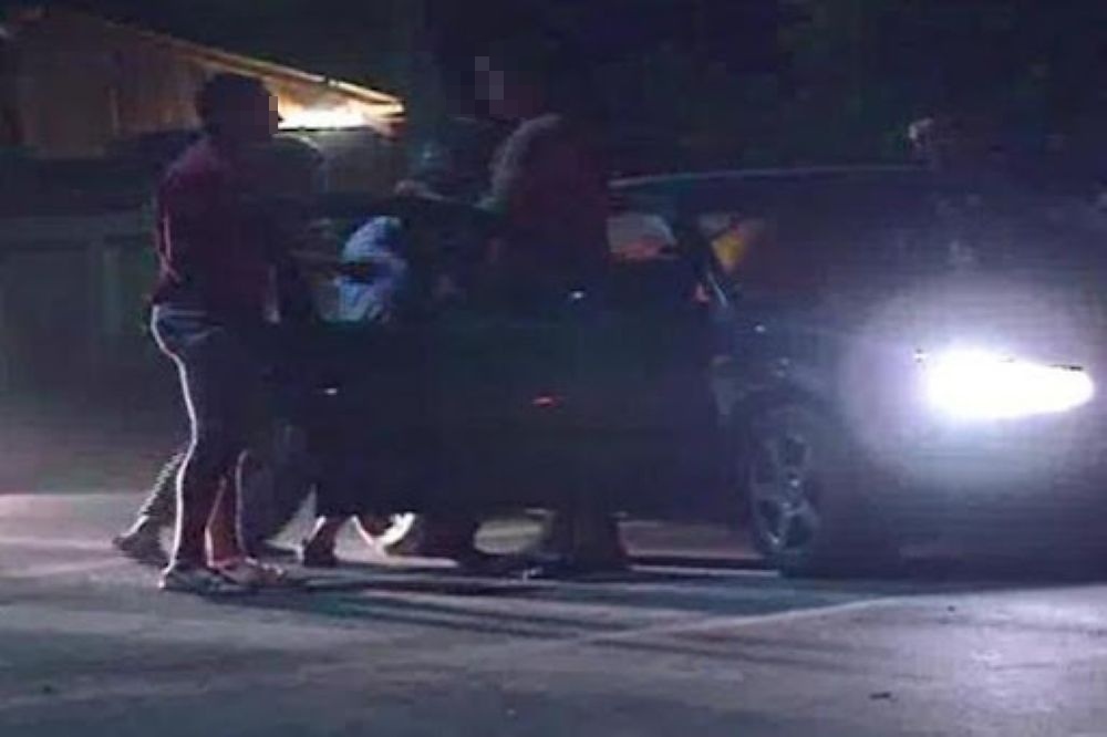 Bătaie cu toporul: Botoșănean, la un pas să fie omorât