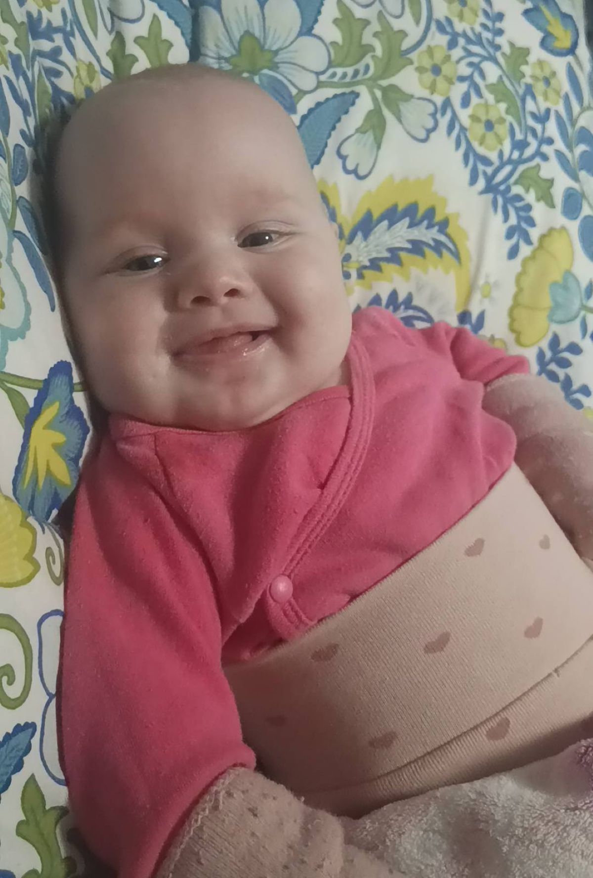 bebelus familia boscuta are nevoie de ajutor.jp