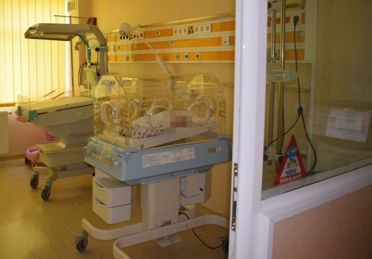 O tânără din Botoșani a născut un băiețel în Noaptea de Înviere