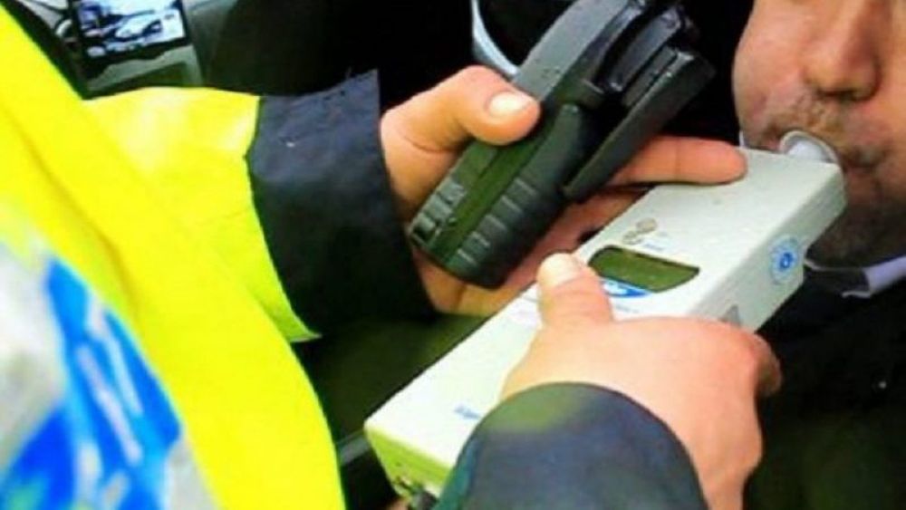 Bețivul anului a fost prins la Botoșani: Avea alcoolemie de peste 3 la mie, iar polițiștii l-au reținut 
