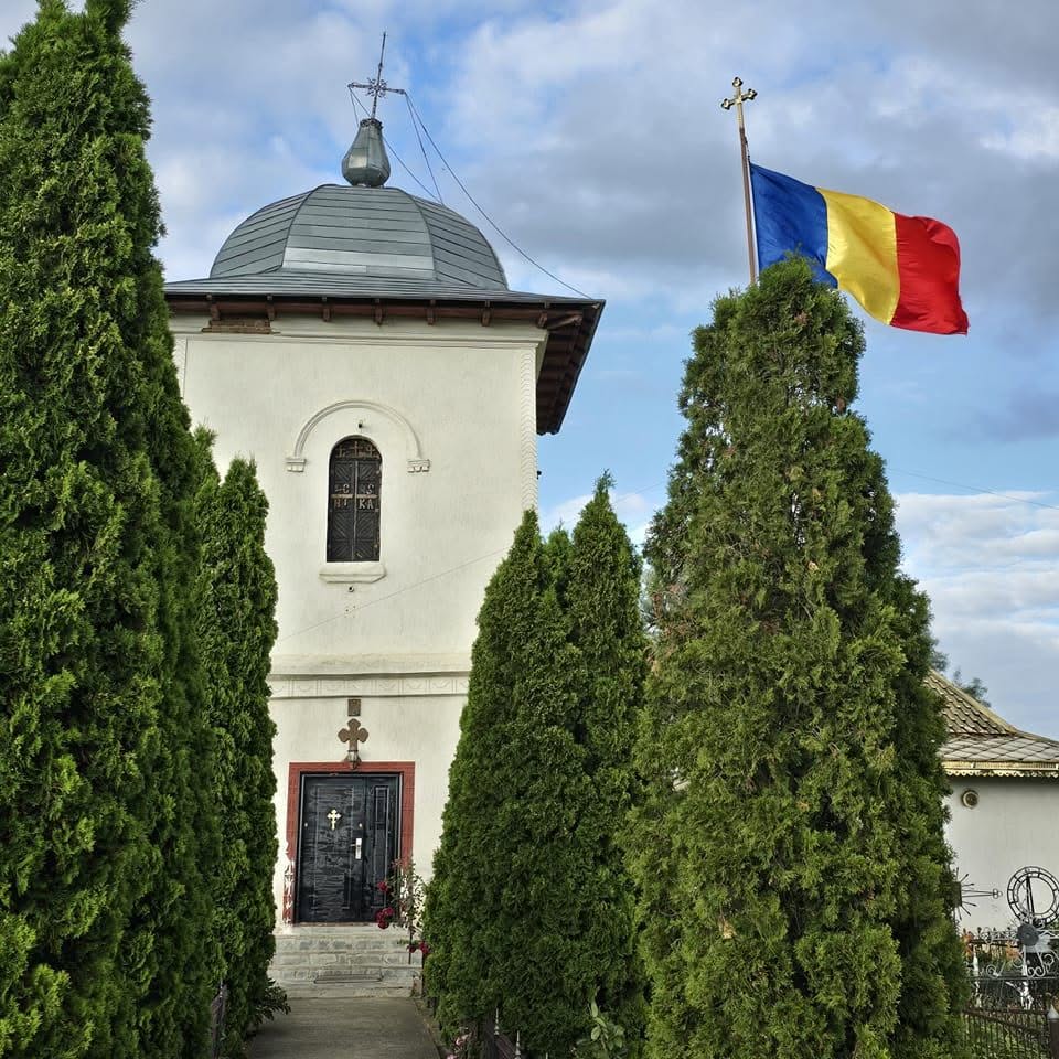 biserica buimaceni resfiintita.j
