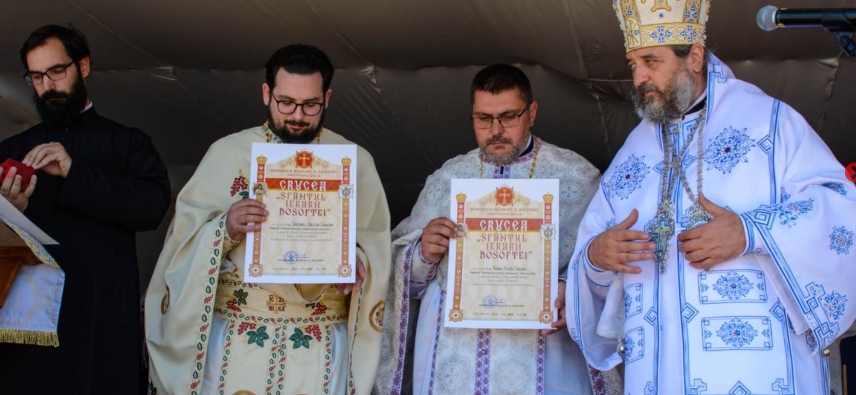 Biserica din Dragalina, resfințită de PS Nichifor Botoșăneanul