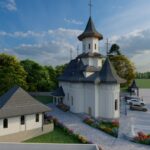 O nouă biserică se construiește la Botoșani: Credincioșii, chemați să devină ctitori – VIDEO