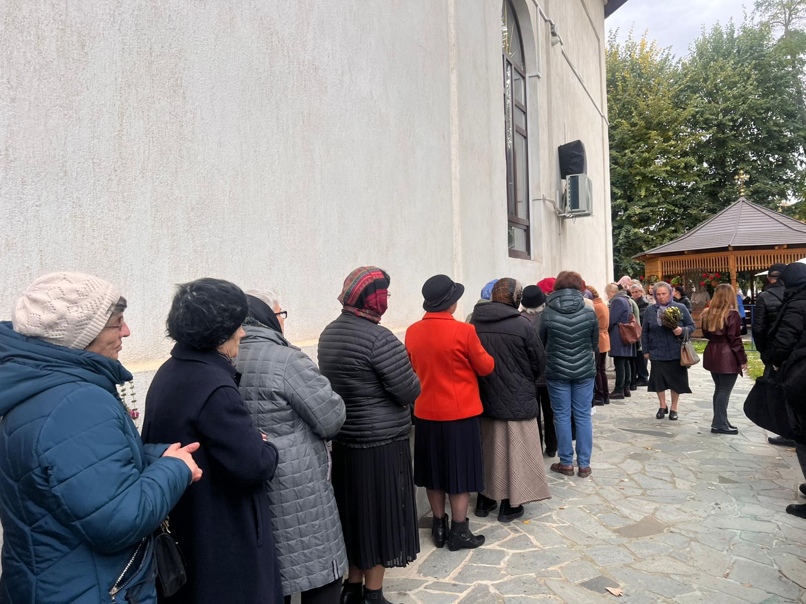 slujba la biserica de pe unirii