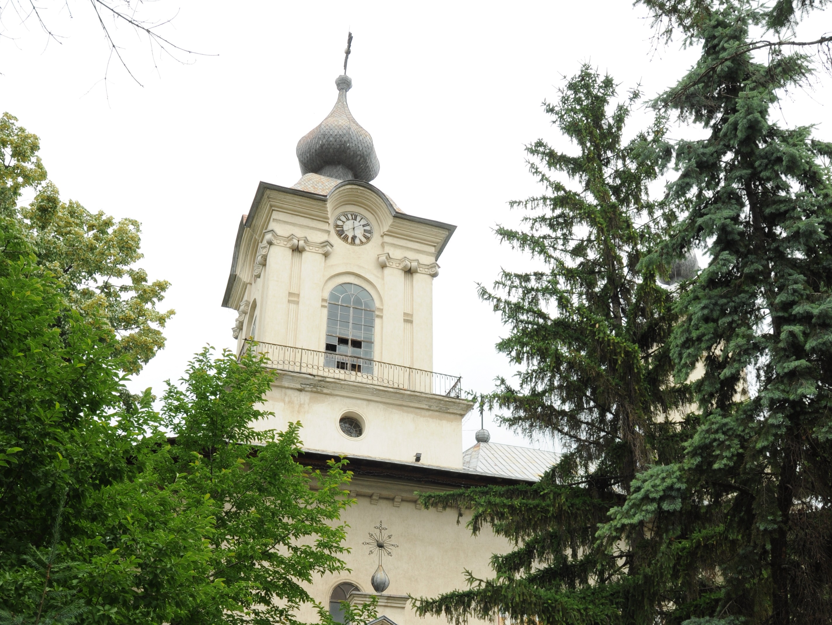 VINERI: Hram în mai multe biserici din Botoșani – LISTA 