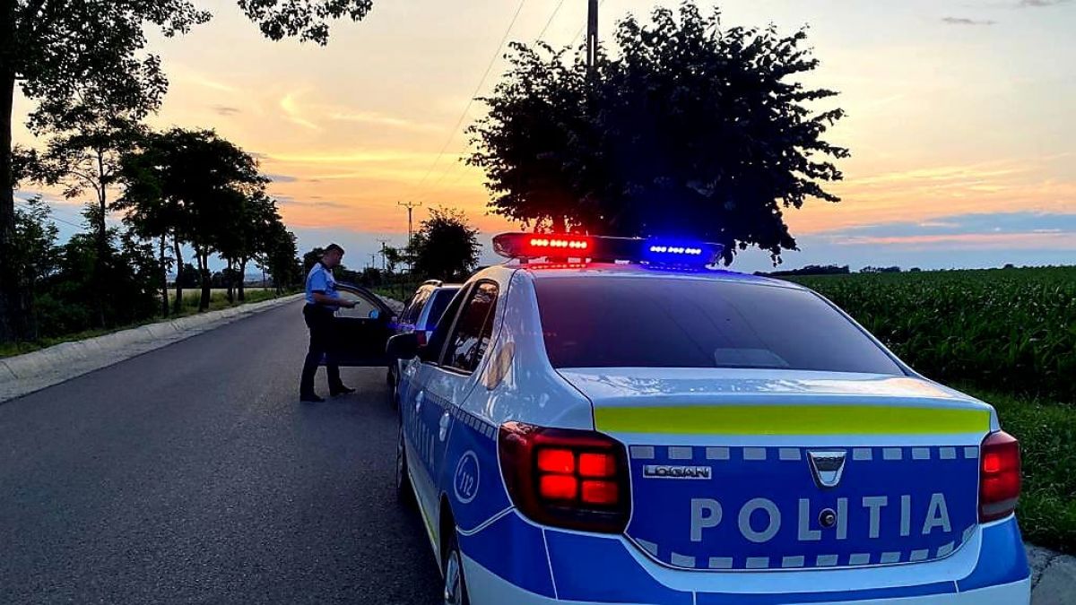 Polițiștii botoșăneni în căutare de nereguli: Amenzi de peste 60.000 de lei și permise reținute