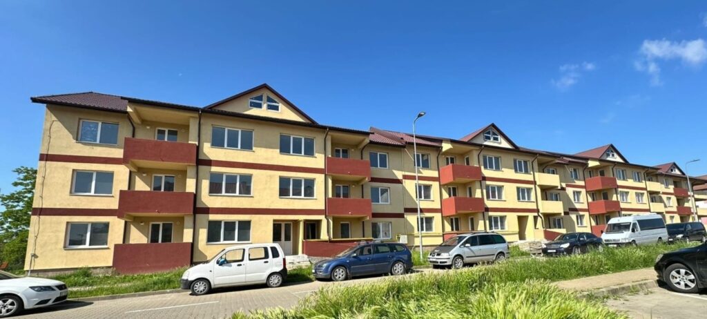 Peste 60 de apartamente vandalizate în Botoșani