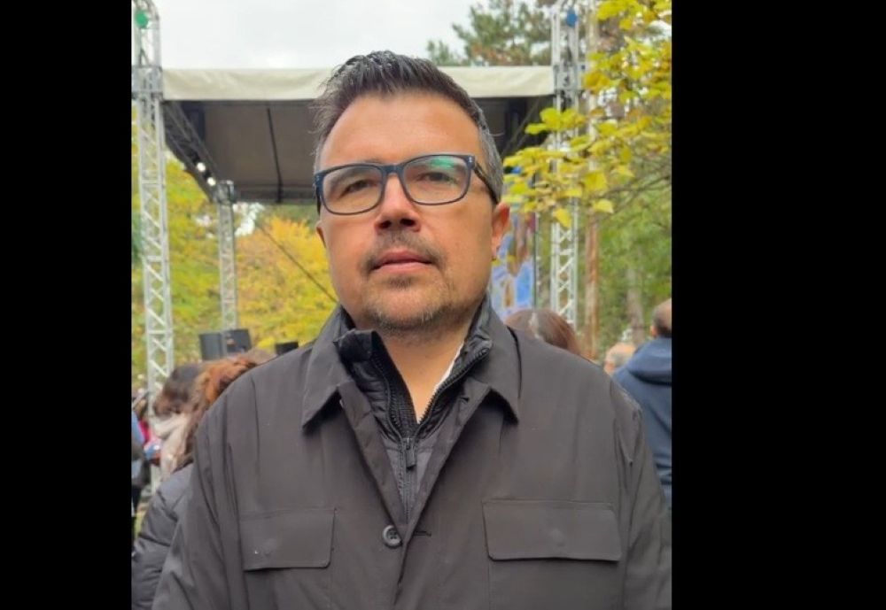 Viceprimarul Buhaianu, in parcul curcubeului