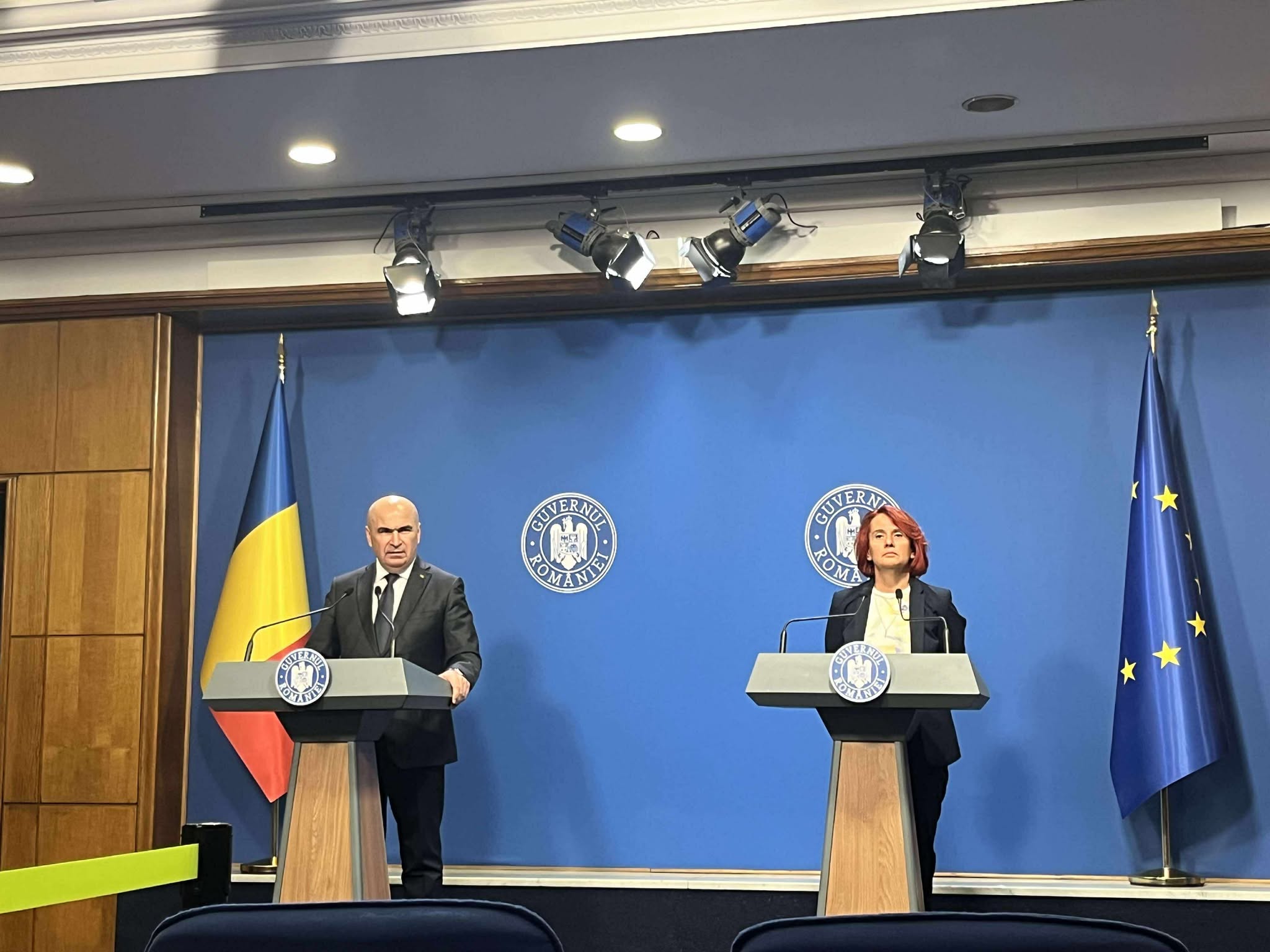 Guvernul a adoptat pachetul 2 de măsuri de austeritate. Proiectul privind concedierile din primării, scos de pe ordinea de zi