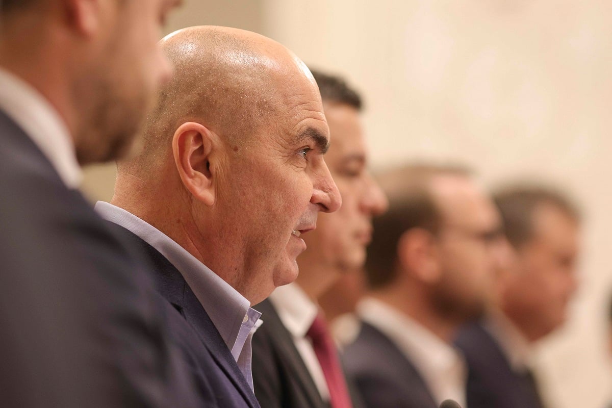 Ministerele obligate să taie din cheltuieli: Se desființează cabinetele subsecretarilor de stat, scade personalul demnitarilor