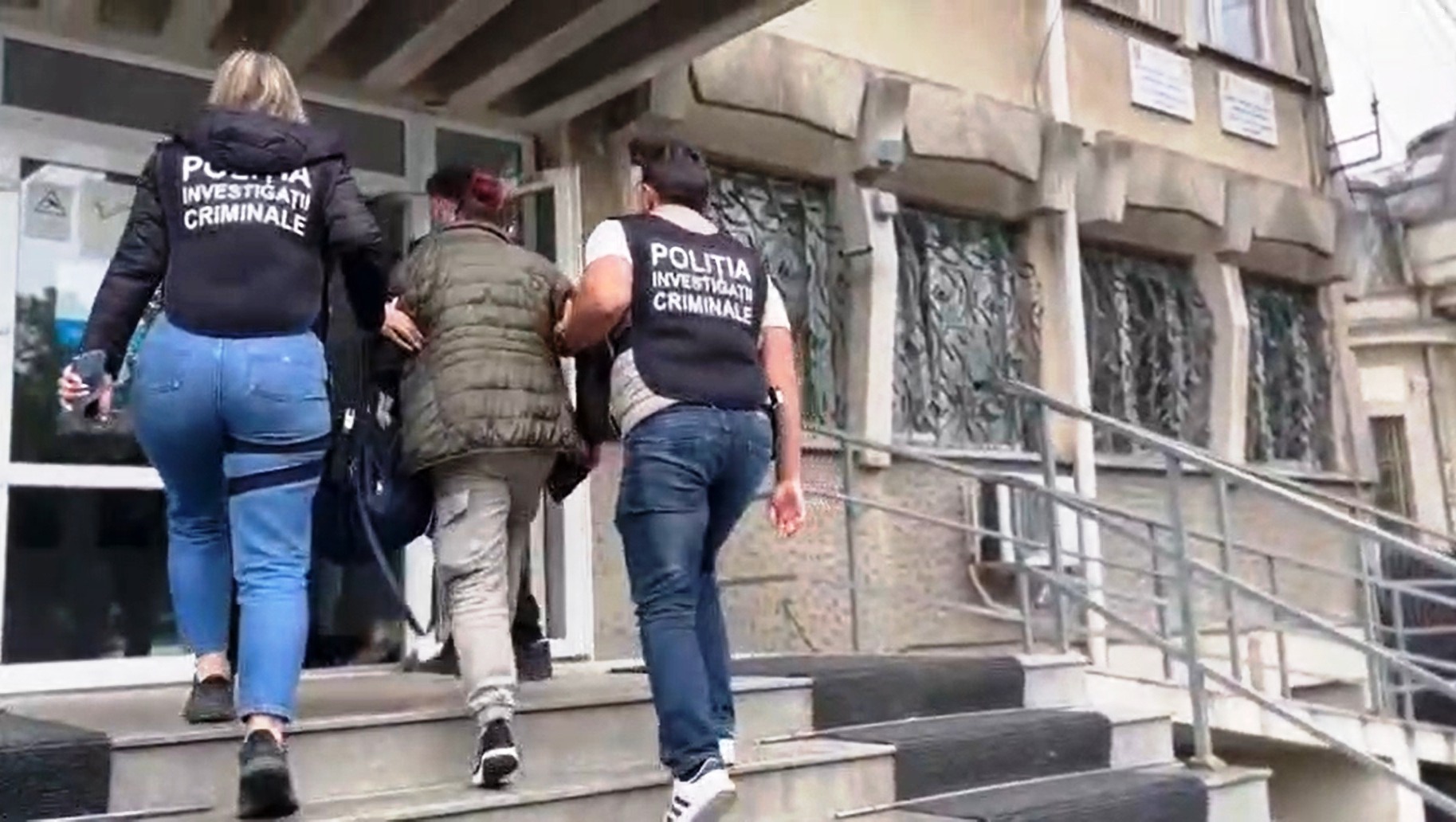 botosaneanca plangere falsa