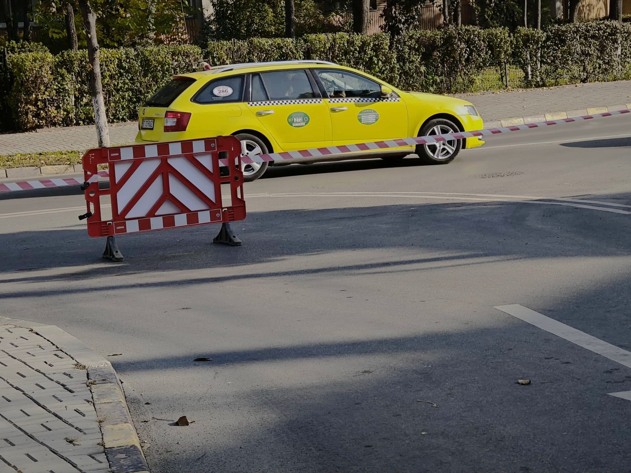 ULTIMĂ ORĂ: Apă oprită pe mai multe străzi, lucrări în zona unui liceu de pe bulevard 