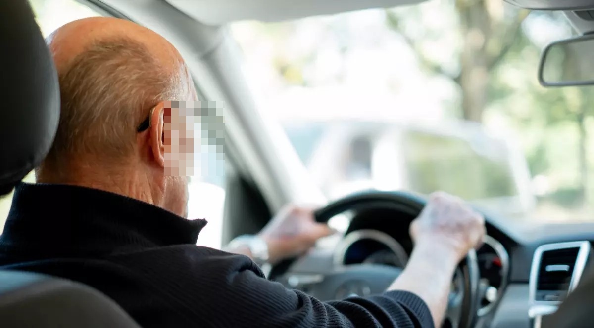 Bunic prins băut la volan: CÂT a arătat etilotestul 