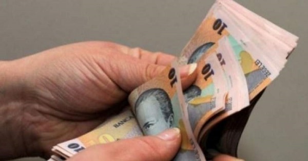 Bursele studenților și prima de carieră didactică, aproape de a fi suplimentate cu bani europeni