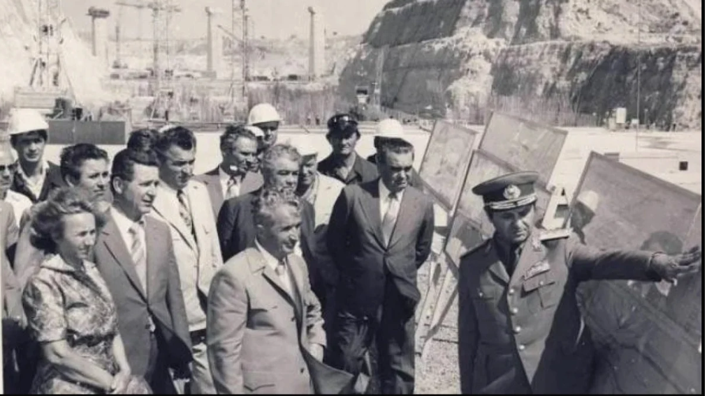 Colosul din Botoșani pentru care Ceaușescu a plătit 60 de tone de aur pur 