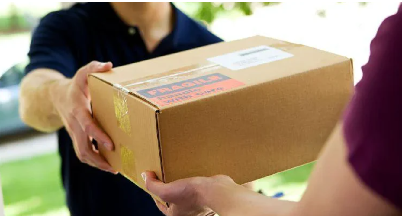 Afacere între... vecini: Iphone cumpărat de pe OLX de la un botoșănean, în pachet erau pietre