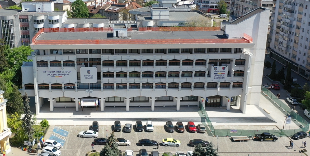 Noii consilieri județeni depun jurământul cu demisii surprinzătoare, procese și locuri libere la masă – LISTA invalidaților 