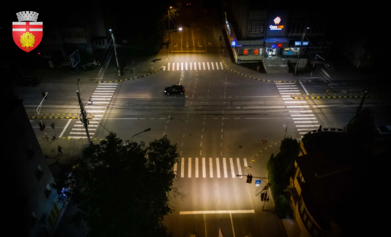 Se modernizează iluminatul orașului, trei firme interesate de licitație 