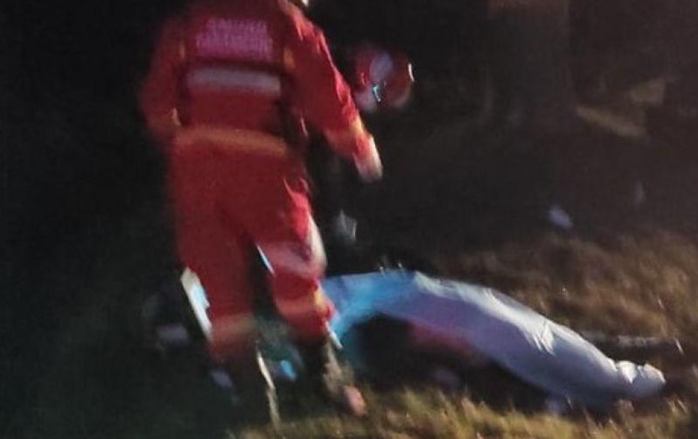 Botoșănean lăsat mort pe marginea drumului, șoferul a fugit 