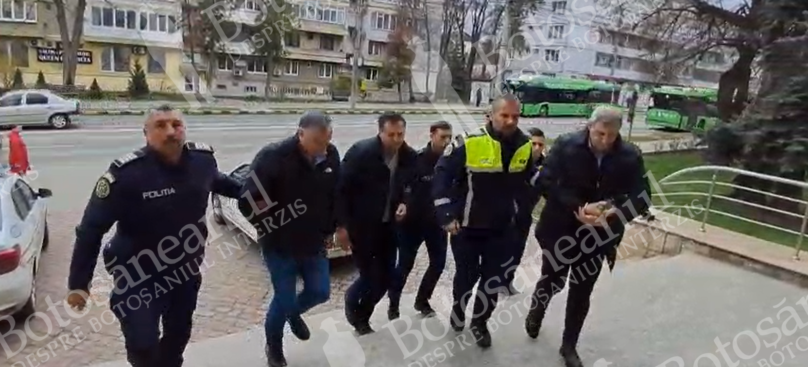 ÎN URMĂ CU SCURT TIMP: Primarii de la Flămânzi și Eminescu dar și afaceristul duși la Tribunal cu cătușe – VIDEO 