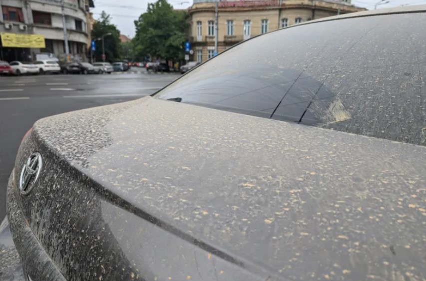 Un nor de praf saharian ajunge deasupra României, până în Vinerea Mare: Anunțul făcut de ANM