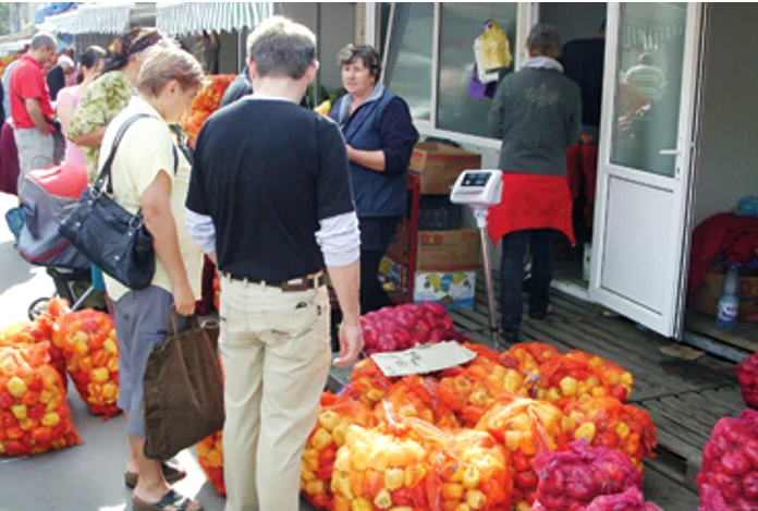 Portofel furat dintr-un ruscac în Piața Mare, hoțul are 23 de ani și se află deja în detenție 