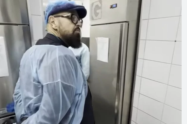 Consiliere de la Piedone: NU consumați acest produs – Bă, tată, asta este 