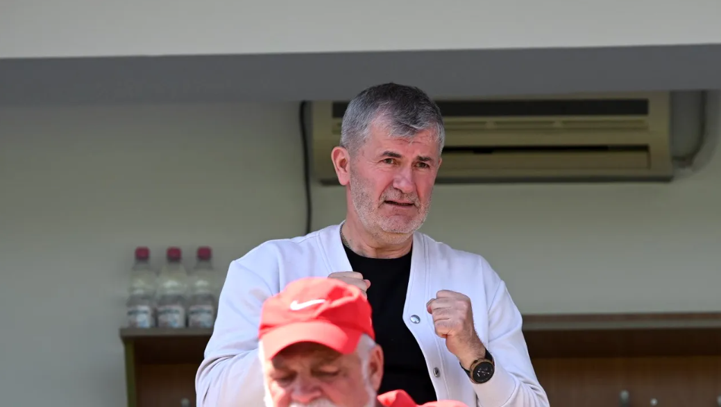 Iftime reacționează: Nu pot merge cu un jucător care nu joacă de atâtea luni, pe care l-am plătit degeaba