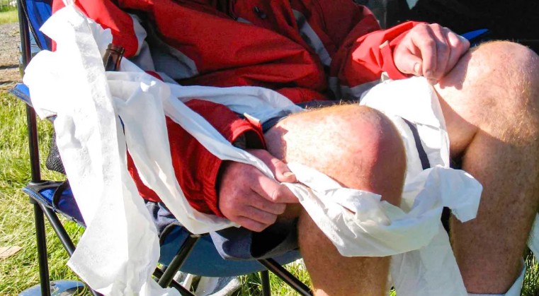 A făcut scandal și și-a făcut nevoile în curtea unei catedrale: Ce a pățit botoșăneanul