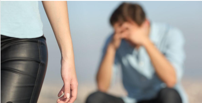 Un tânăr din Botoșani i-a dat mașina iubitei sale fără permis: Așa i-a găsit Poliția 