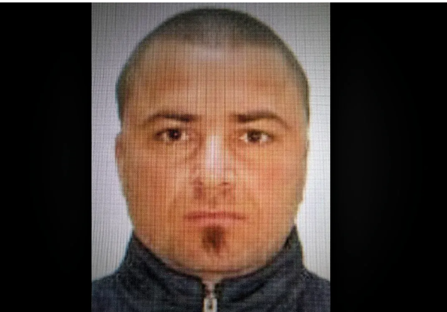 Individul dat în urmărire este criminal în serie, ultima victimă este o fată de 23 de ani 