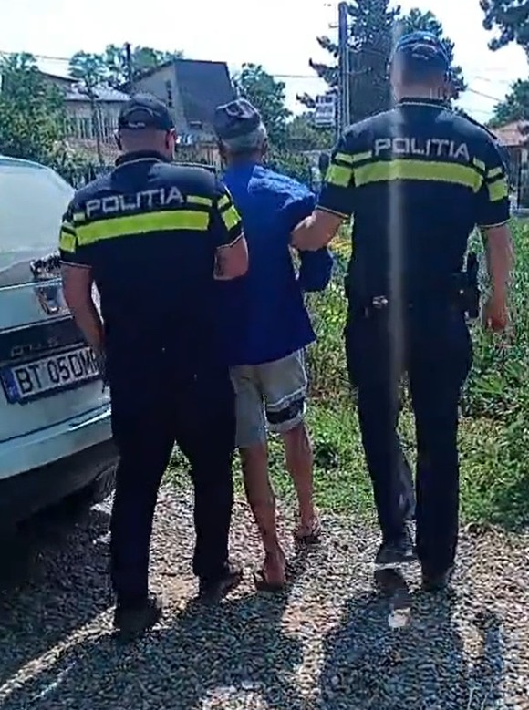 Botoșănean reținut după ce a „curățat” casa unui vecin de zeci de ori: Pagubă de 20.000 de euro - VIDEO