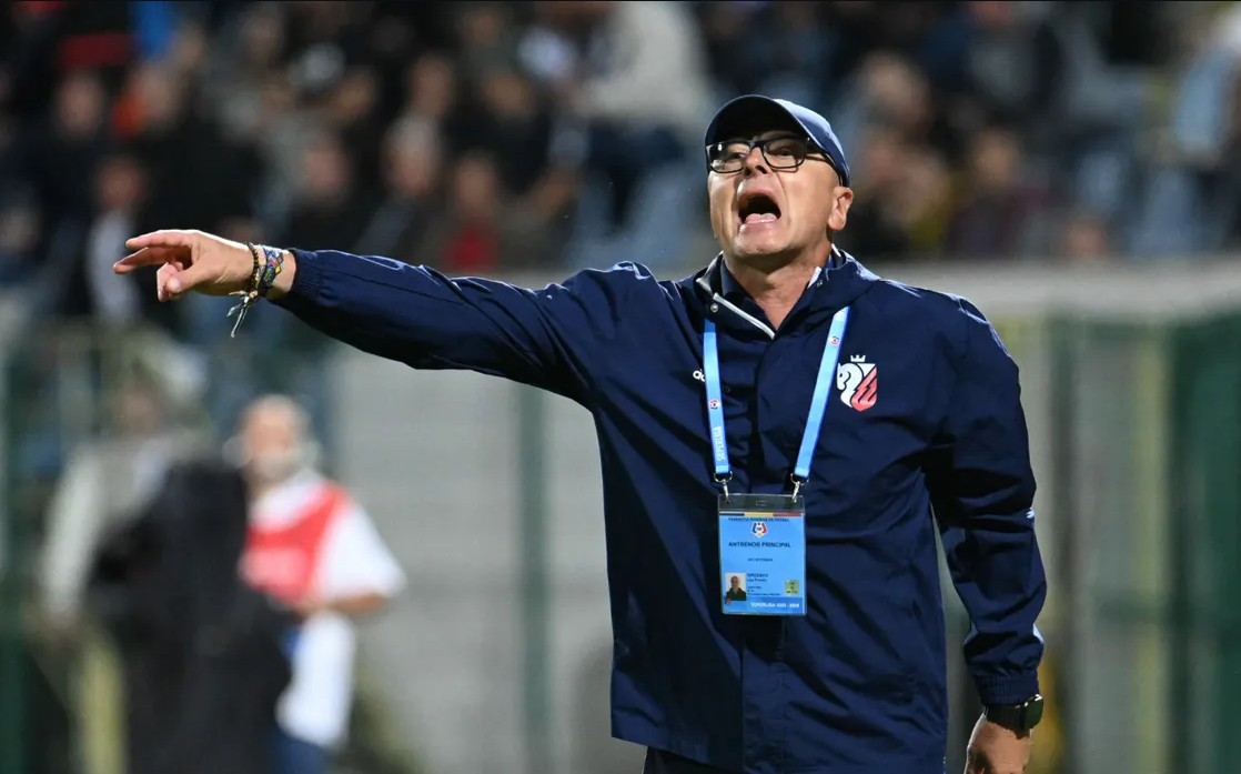 Leo Grozavu, primul antrenor principal care a văzut meciul echipei lui „live” din sufragerie: Nu m-am simțit confortabil, voiam și eu să urlu