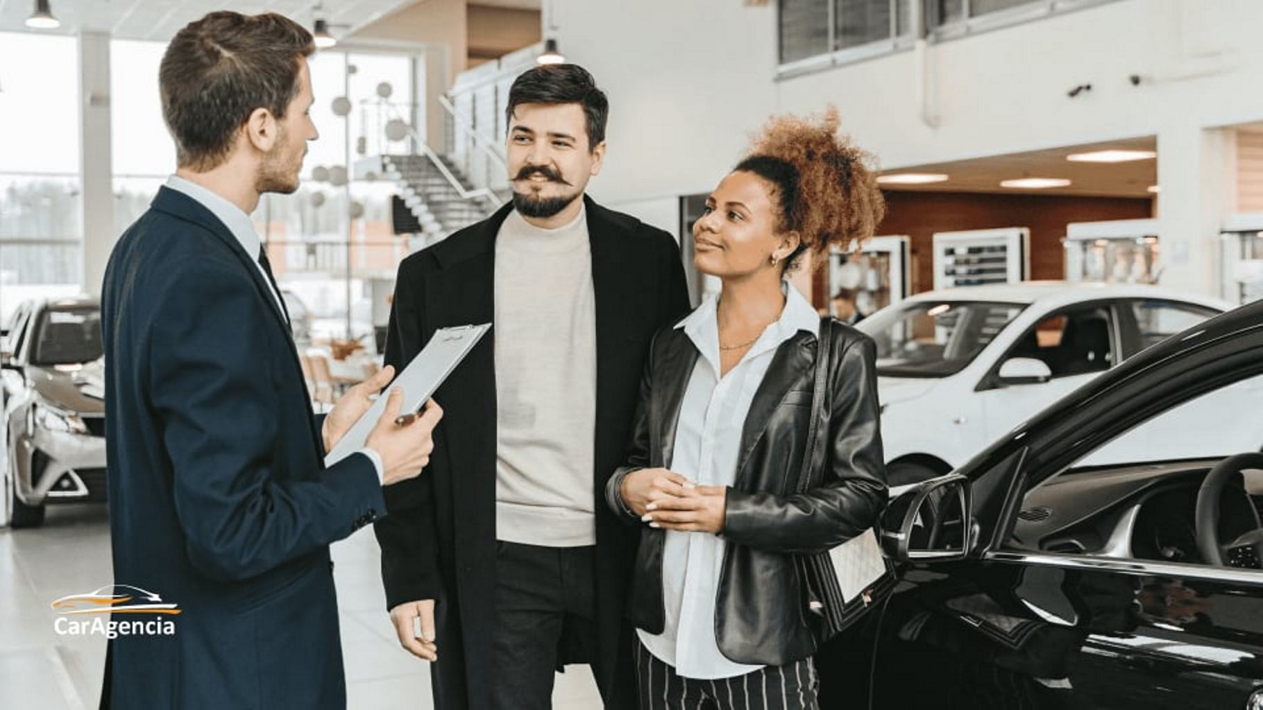 Cel mai bun loc pentru a-ți vinde mașina în 2026: Dealer vs. Piețe Online