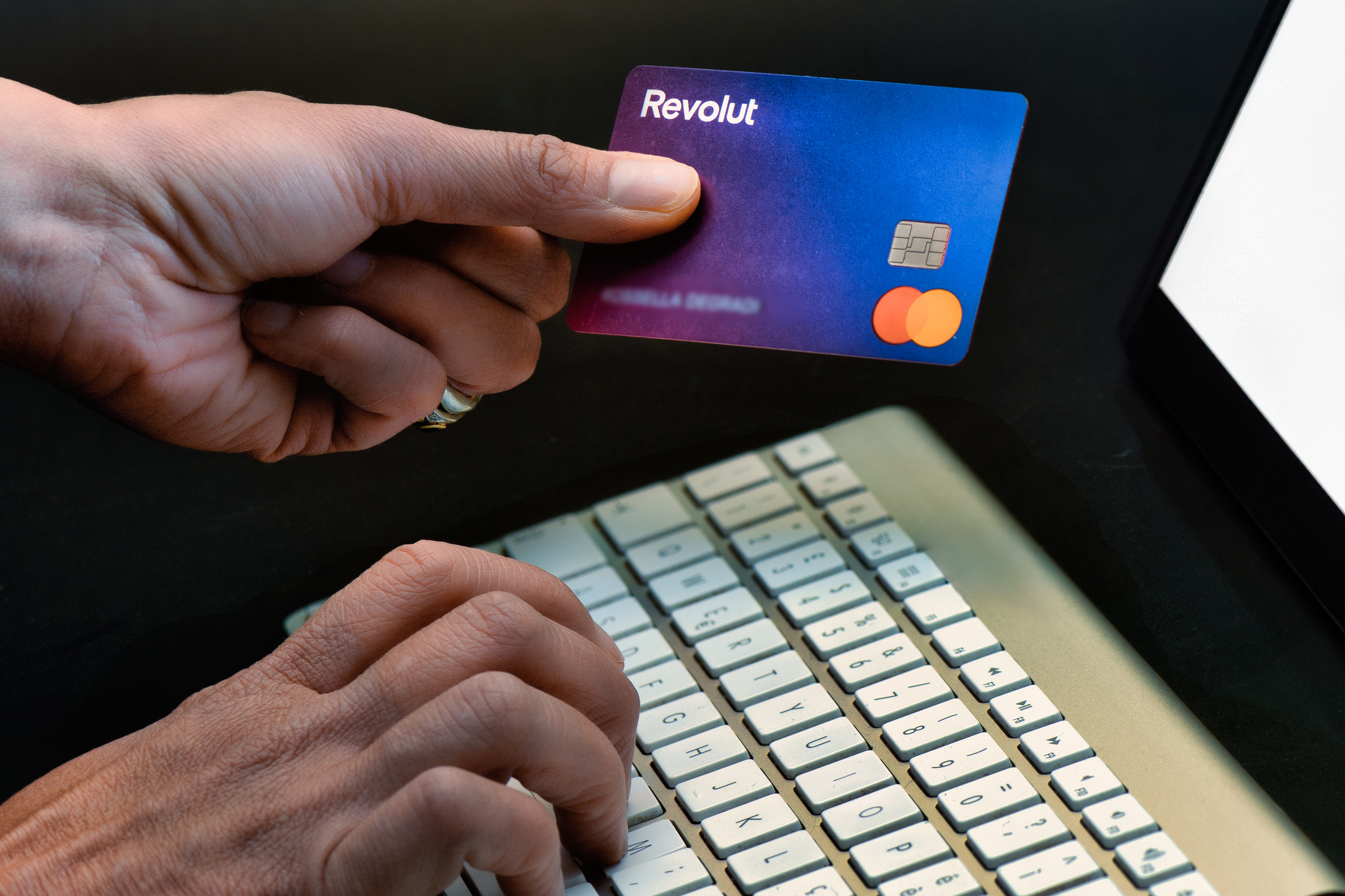 Revolut, creștere fulminantă în Italia: A atins 4 milioane de clienți și devine a cincea bancă